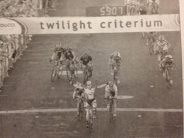 Andersen & Banducci Twilight Crit sprint finish